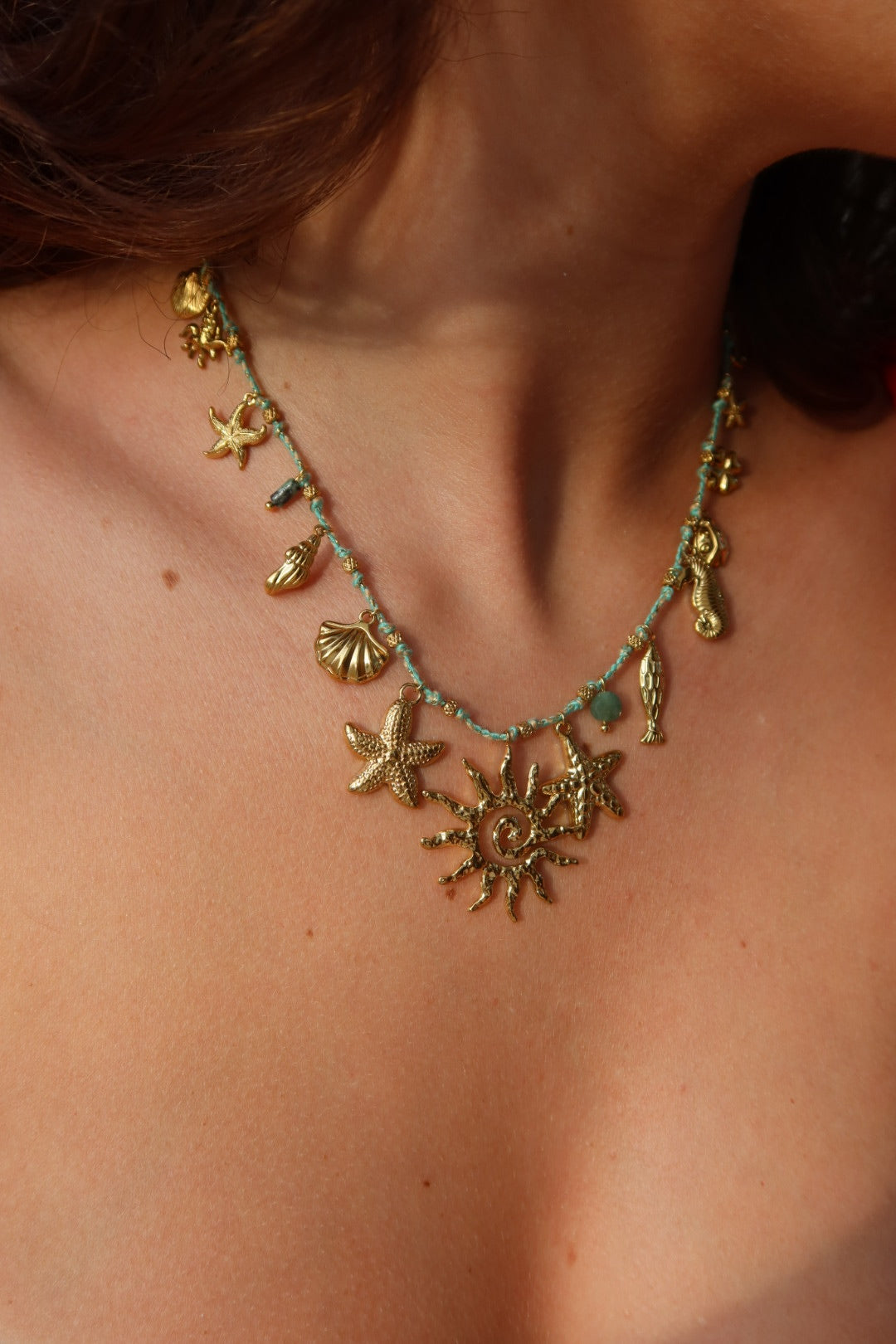 Collier azul