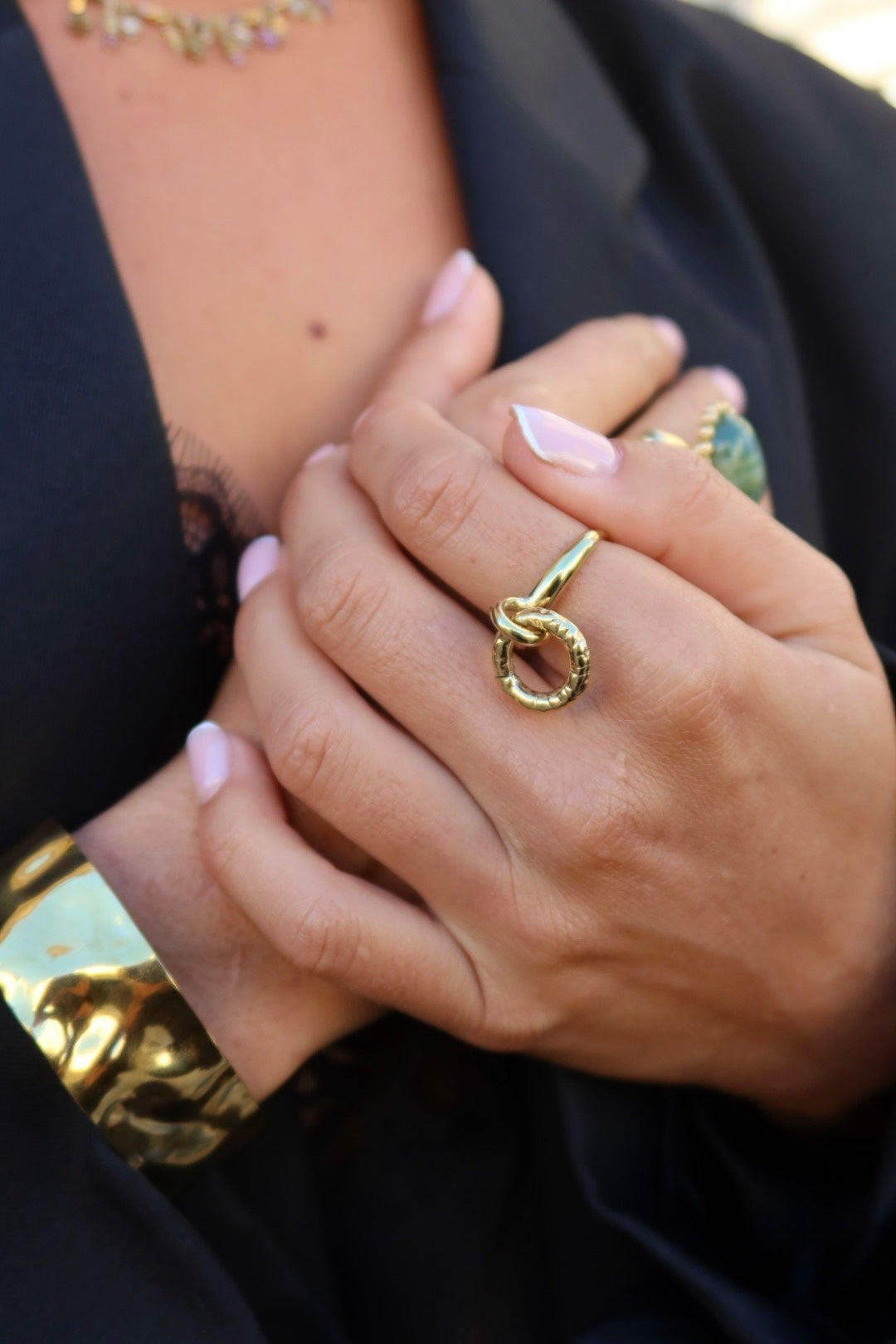 Bague Onelia dorée (pendante)