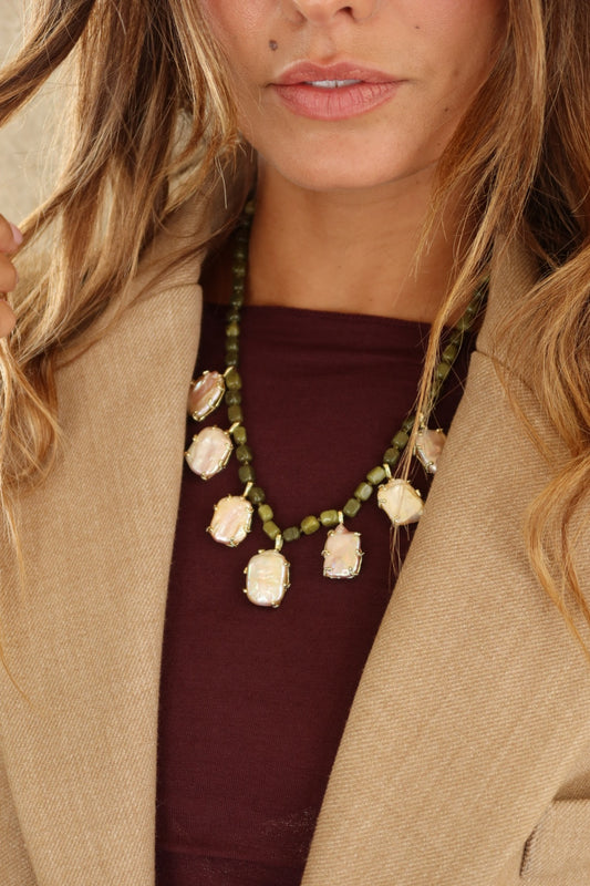 Collier big pearl kaki