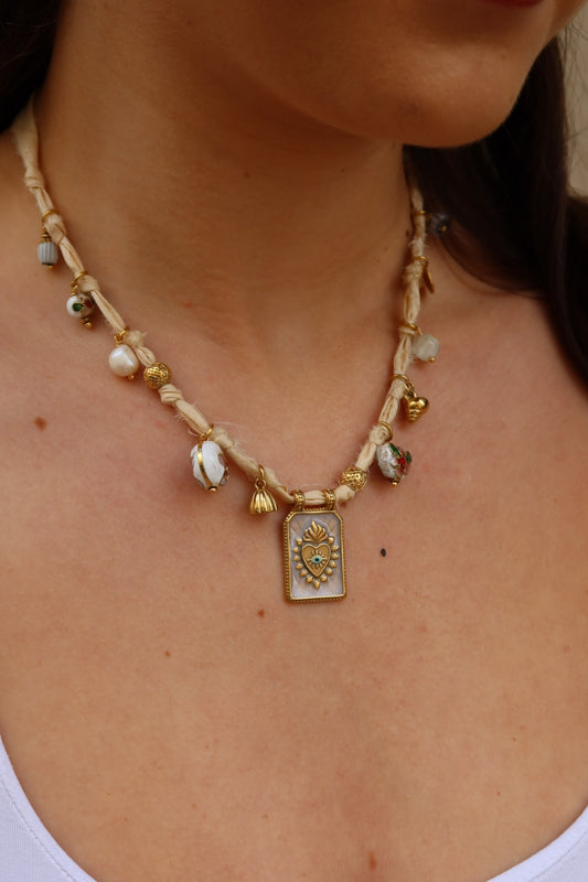 Collier maya blanc